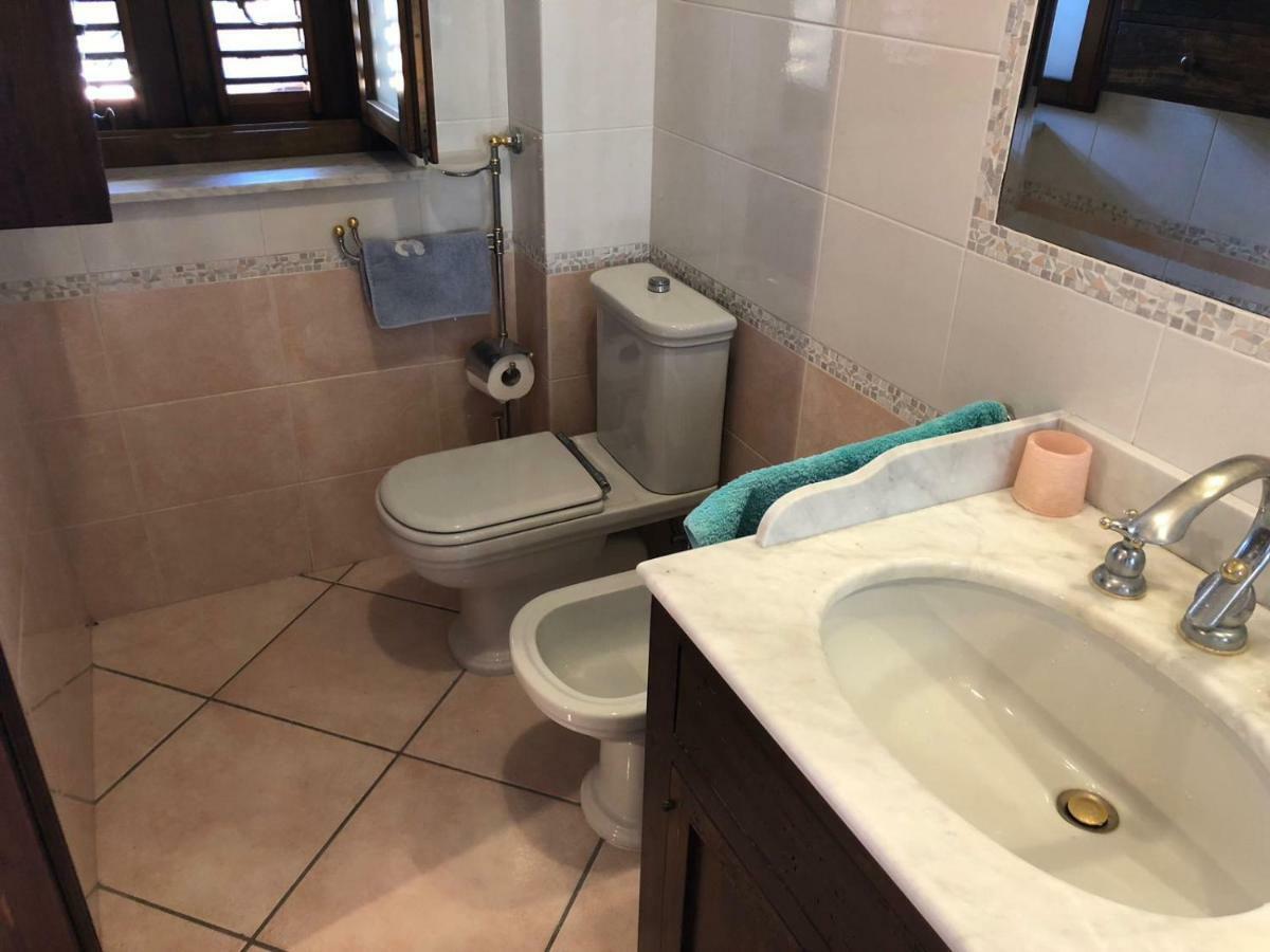 Andrew'S Apartment - Mulinia Residence أتشيريالي المظهر الخارجي الصورة