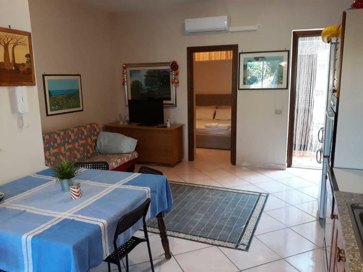 Andrew'S Apartment - Mulinia Residence أتشيريالي المظهر الخارجي الصورة